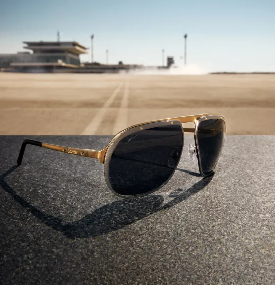 Santos de Cartier Eyewear Collection: A Fusion of History, Innovation, and Style